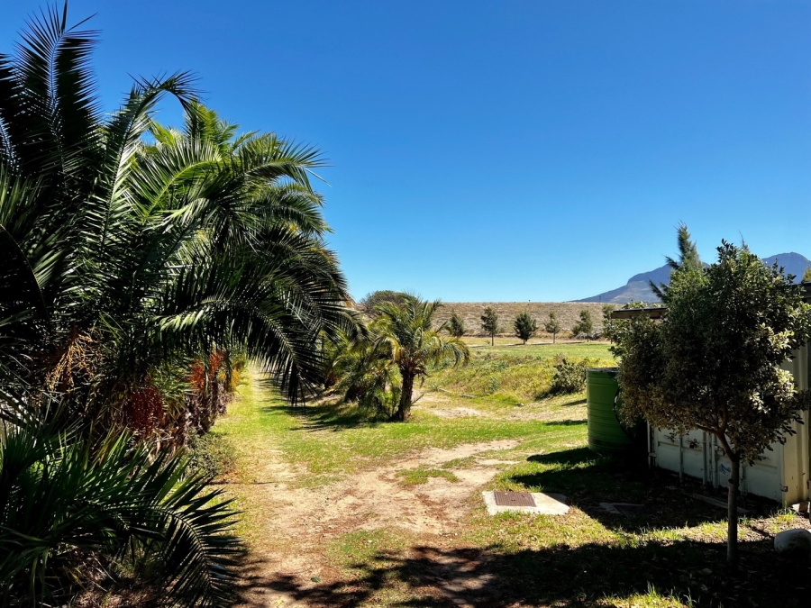 7 Bedroom Property for Sale in Sir Lowrys Pass Village Western Cape